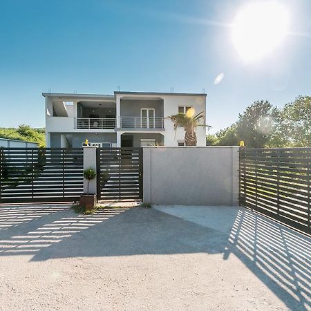 Radanovići Tramonto Apartments מראה חיצוני תמונה