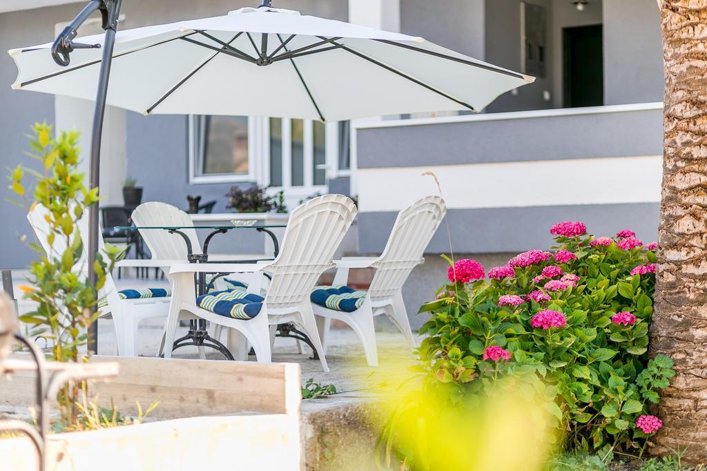 Radanovići Tramonto Apartments מראה חיצוני תמונה