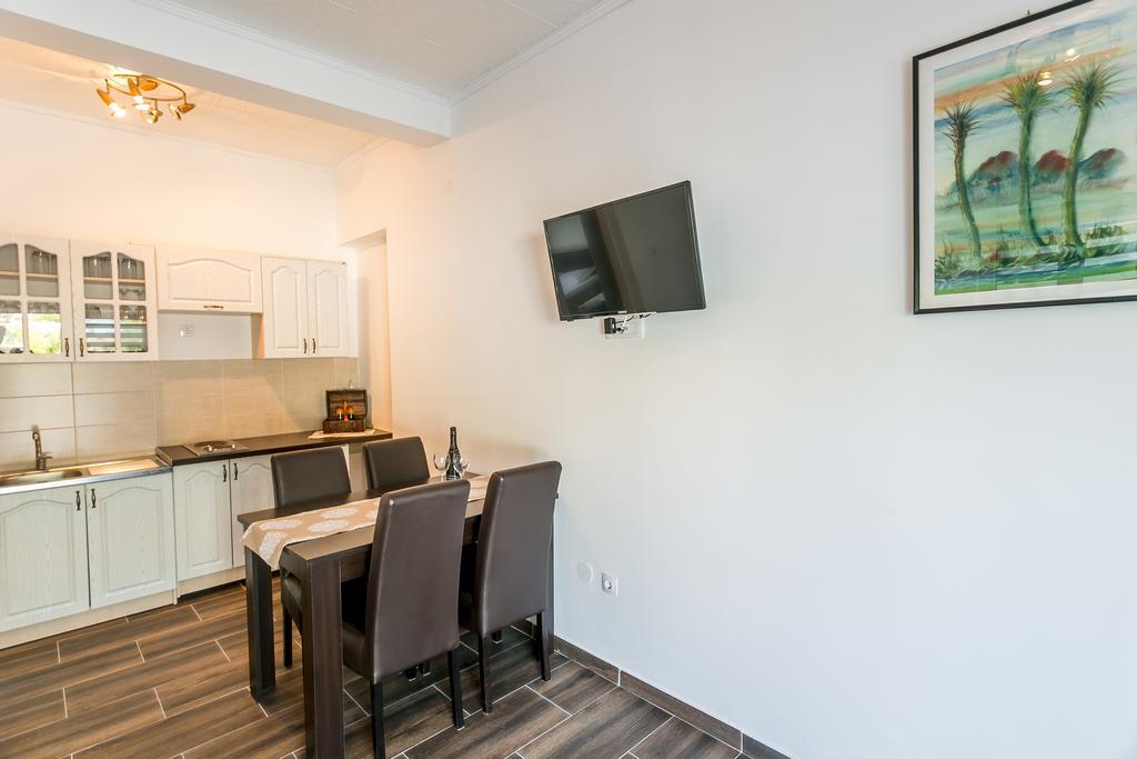 Radanovići Tramonto Apartments מראה חיצוני תמונה