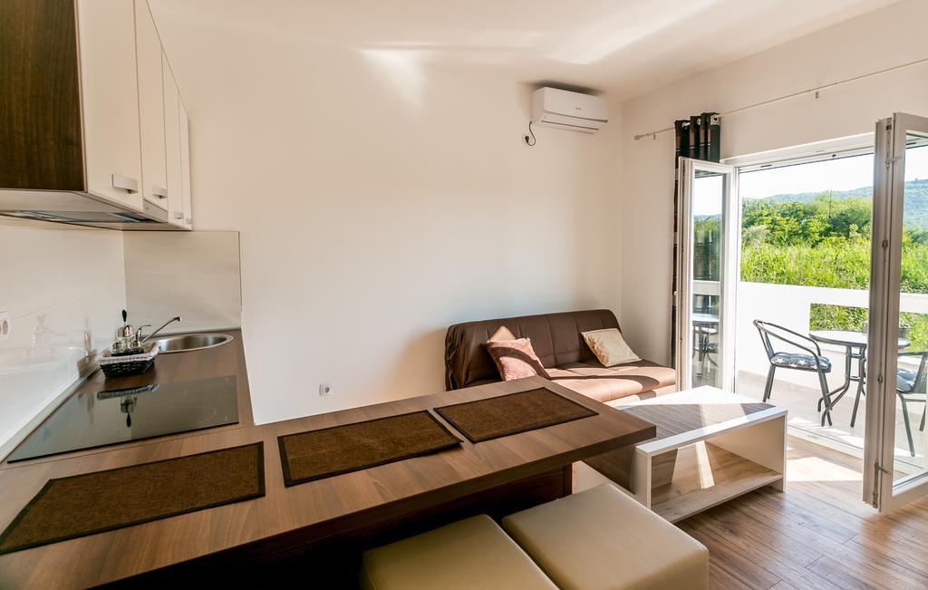 Radanovići Tramonto Apartments מראה חיצוני תמונה