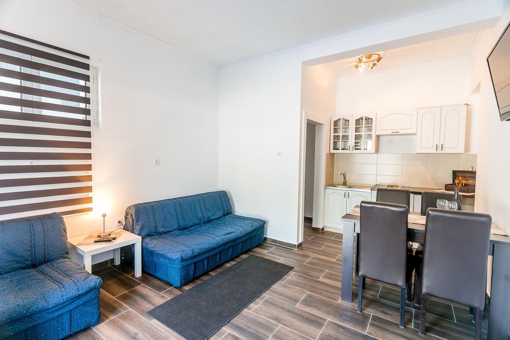 Radanovići Tramonto Apartments מראה חיצוני תמונה