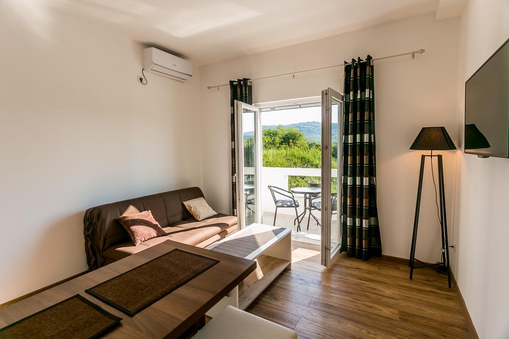 Radanovići Tramonto Apartments מראה חיצוני תמונה