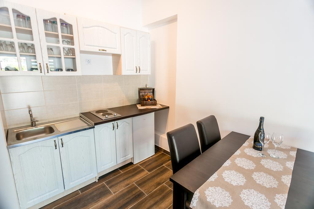Radanovići Tramonto Apartments מראה חיצוני תמונה