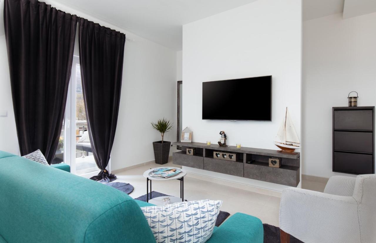 Radanovići Tramonto Apartments מראה חיצוני תמונה